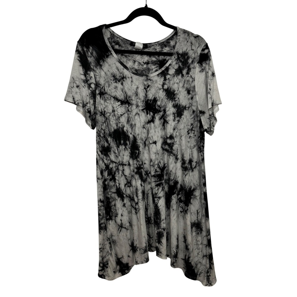 Only Nine Woman Tie Dye Tunic Top Black White Sharkbite Hem Plus Size 2X - Picture 2 of 5